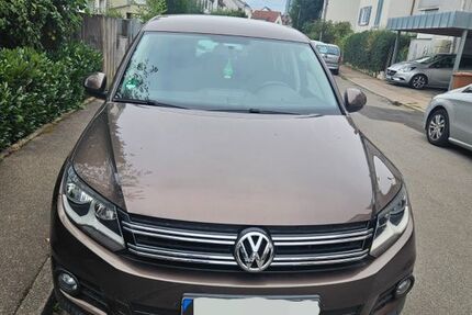 VW Tiguan 124.300 km 11.500 € Stuttgart 70569