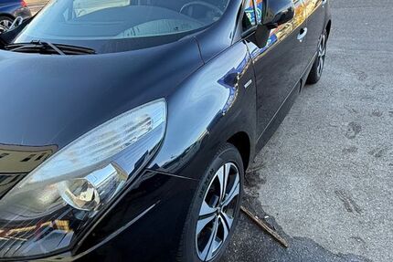 Renault Scenic 124.912 km 5.400 € Dachau 85221