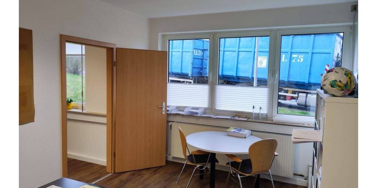 Gewerbeobjekt Hörselberg-Hainich/OT Großenlupnitz Großenlupnitz - 4 Zimmer, 101 m&sup2;, 99.900&euro; | Angebot:25731709