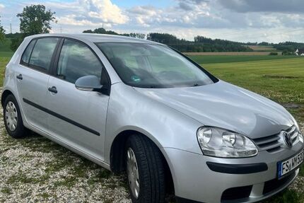 VW Golf 137.000 km 2.500 &euro; Attenkirchen 85395
