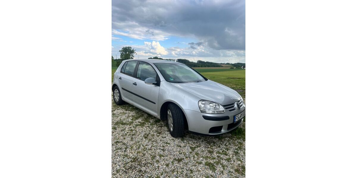 VW Golf 137.000 km 2.500 &euro; Attenkirchen 85395