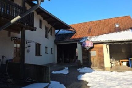 Einfamilienhaus mit Anbau, Garagenhaus und Halle in 97461 Hofheim-Rügheim (10630) - Haus Hofheim Hofheim , Unterfr | Angebot:26014094