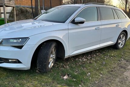 Skoda Superb 206.000 km 11.900 &euro; Schlaubetal 15890