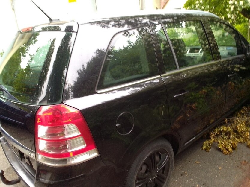 Zafira B