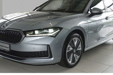 Skoda Superb 7.000 km 44.980 € Daun 54550