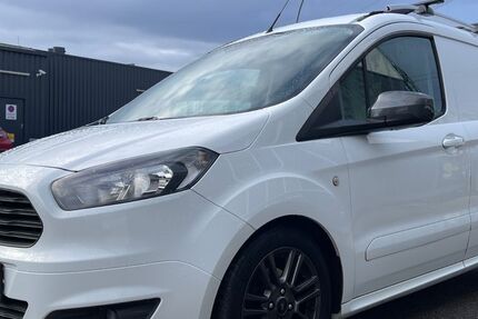 Ford Transit Courier 59.000 km 9.990 &euro; Asperg 71679