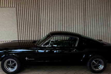 Ford Mustang 55.999 km 47.900 &euro; Köln 50679