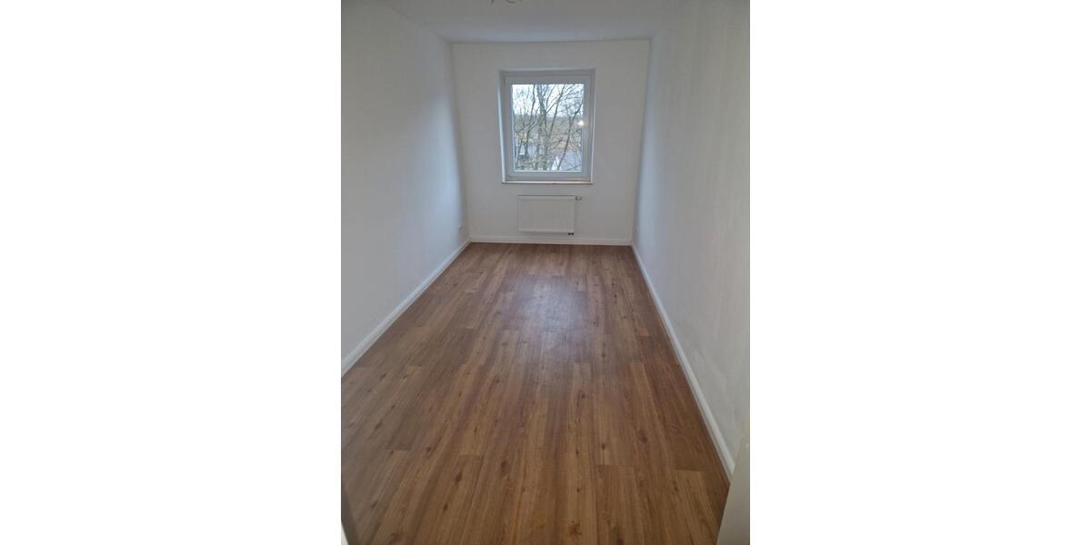 Etagenwohnung Emmerich am Rhein - 3 Zimmer, 70 m&sup2;, 900&euro; | Angebot:26682698