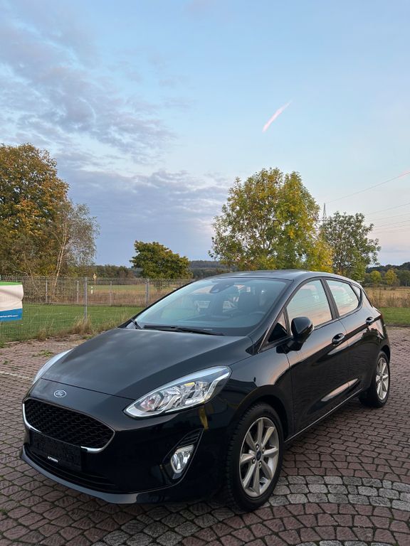 Ford Fiesta 49.158 km 12.499 € Allendorf Eder 35108