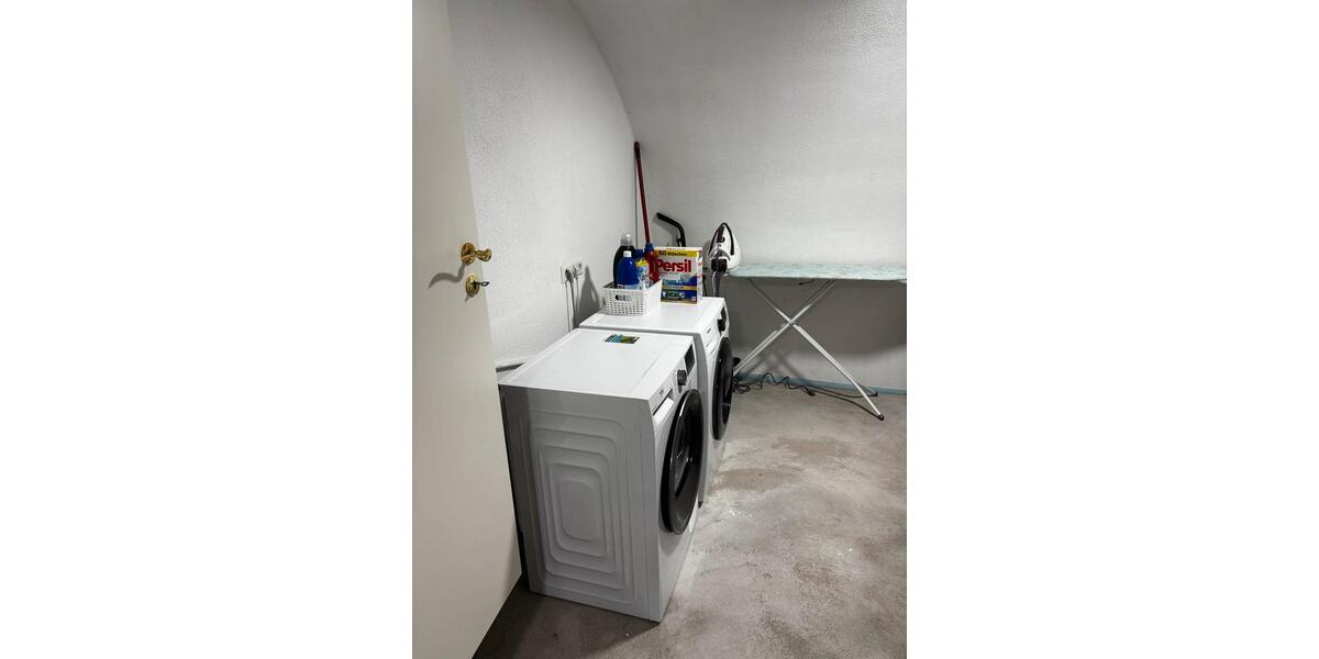 Einfamilienhaus Backnang - 3.5 Zimmer, 127 m&sup2;, 1.700&euro; | Angebot:25045034