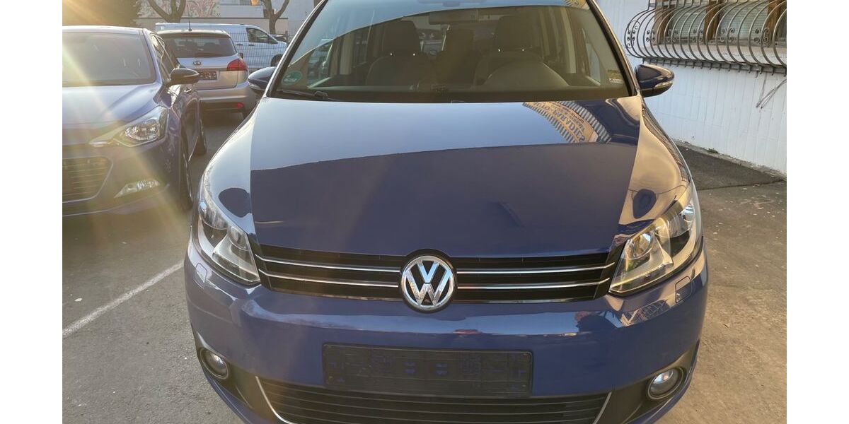 VW Touran 319.000 km 3.499 &euro; Kassel 34125