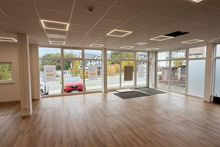 Modernes Ladenlokal in Winterberg – 200 m², top Ausstattung zimmer