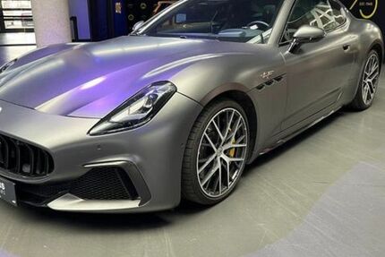 Maserati Granturismo 18.300 km 141.470 &euro; Eschweiler 52249