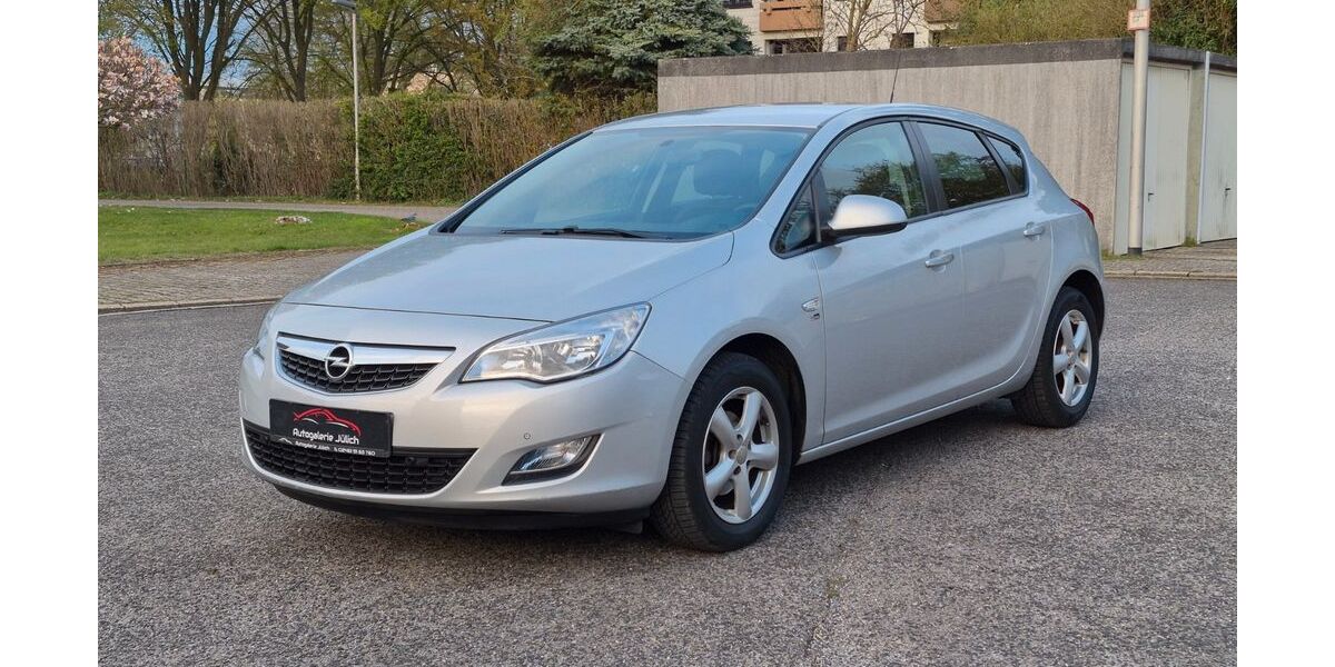 Opel Astra 61.000 km 7.499 &euro; Jülich 52428