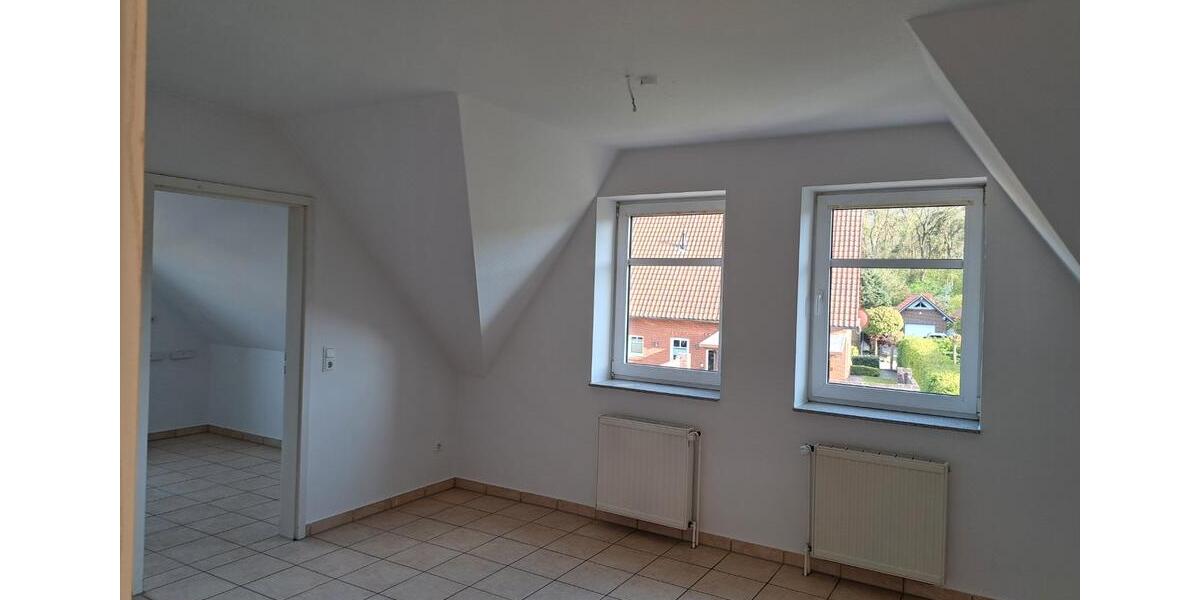 Etagenwohnung Barßel - 3 Zimmer, 87 m&sup2;, 650&euro; | Angebot:26406947