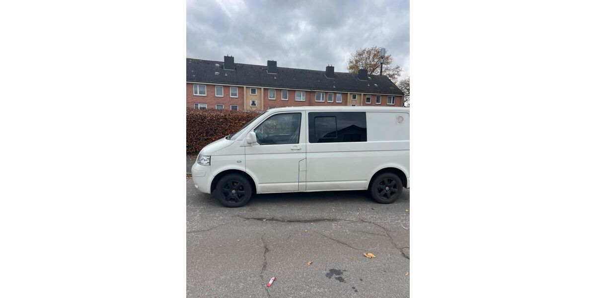 VW T5 Transporter 350.000 km 6.500 &euro; Neumünster 24536