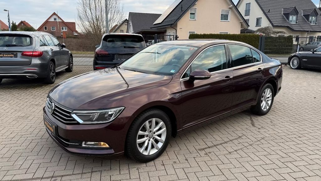 VW Passat 168.950 km 12.499 &euro; Bünde 32257