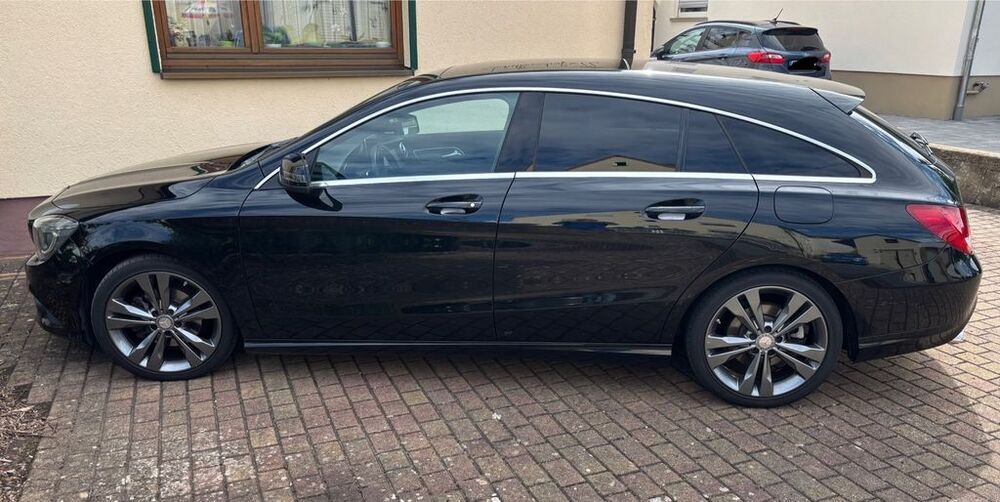 CLA 200 Shooting Brake