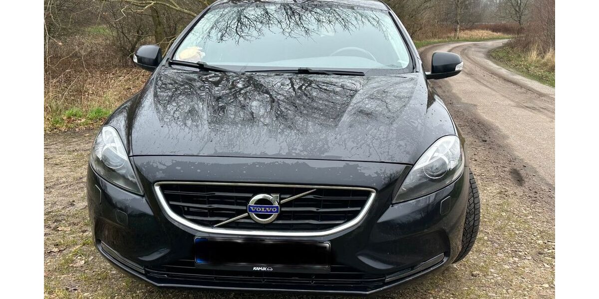 Volvo V40 215.600 km 5.950 &euro; Jübek 24855
