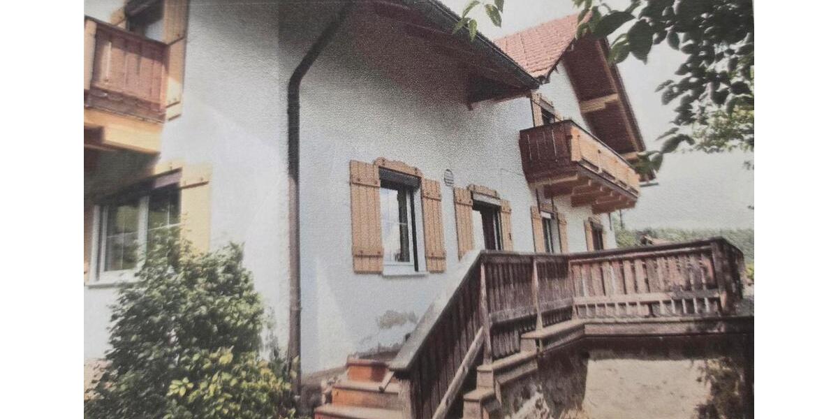 Einfamilienhaus Zwiesel - 10 Zimmer, 222 m&sup2;, 239.000&euro; | Angebot:26646698