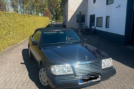 Mercedes-Benz E 200 268.000 km 16.000 &euro; Bokholt-Hanredder 25335