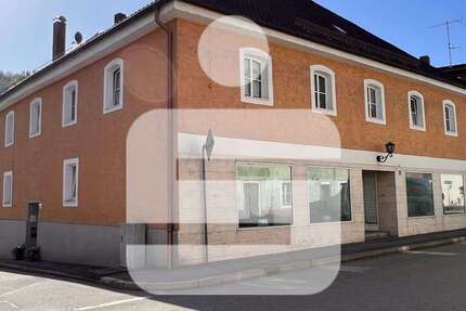 Haus Obernzell - 10 Zimmer, 300 m&sup2;, 260.000&euro; | Angebot:26914439
