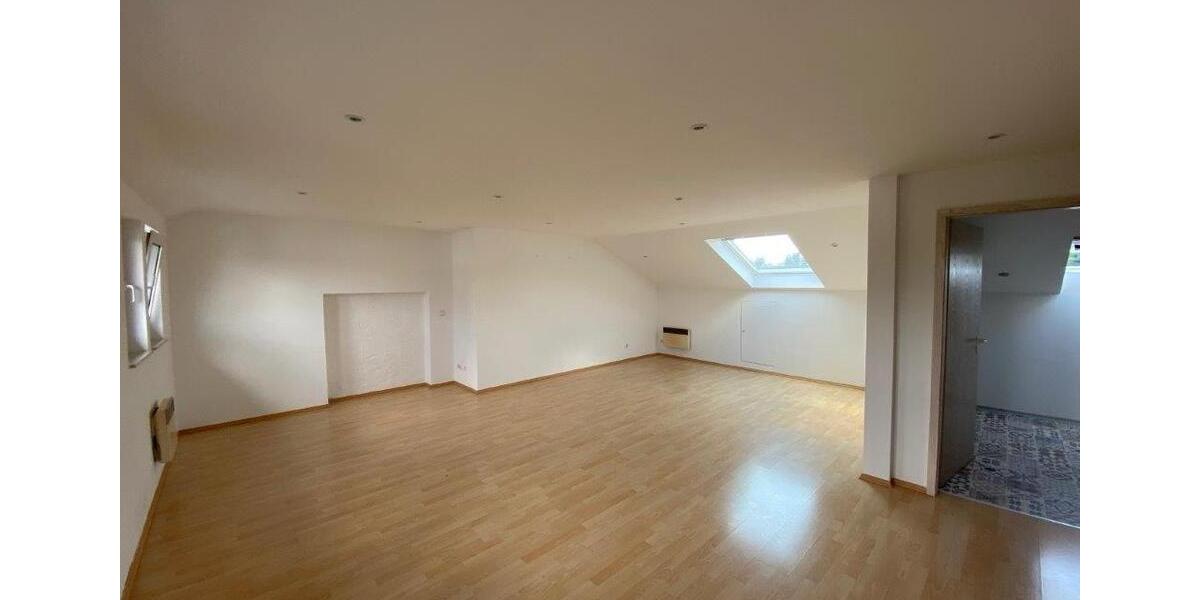 Dachgeschoßwohnung Mörlenbach - 2 Zimmer, 70 m&sup2;, 640&euro; | Angebot:25881424