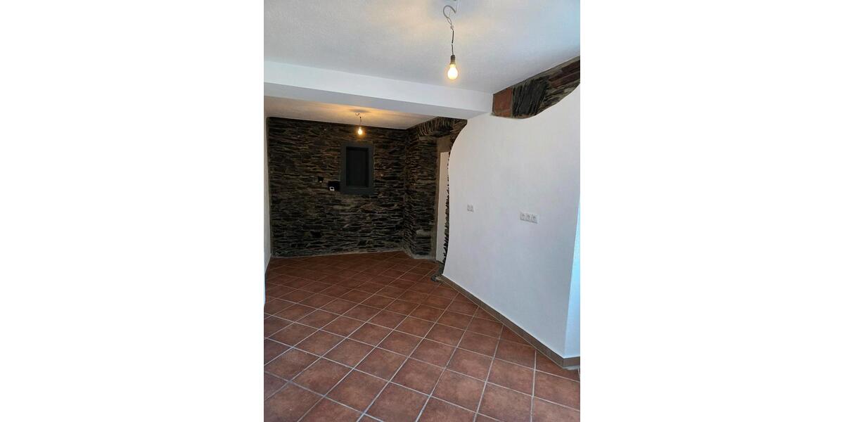 Einfamilienhaus Welling - 7 Zimmer, 185 m&sup2;, 1.750&euro; | Angebot:24848218