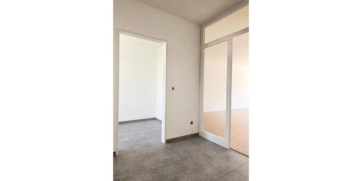 Etagenwohnung Bergisch Gladbach Gronau - 3 Zimmer, 86 m&sup2;, 950&euro; | Angebot:26680352