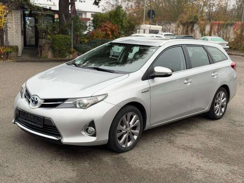 Toyota Auris 184.000 km 9.490 € Möglingen 71696
