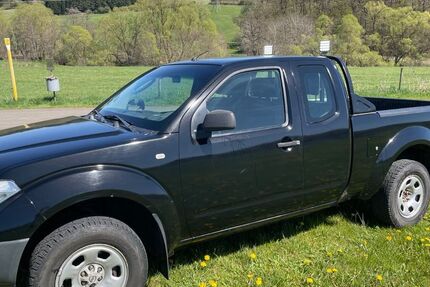 Nissan Navara 188.500 km 6.900 &euro; Daun 54550