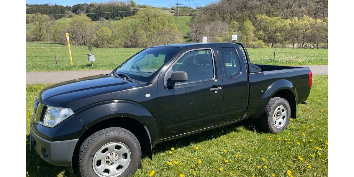 Nissan Navara 188.500 km 6.900 &euro; Daun 54550