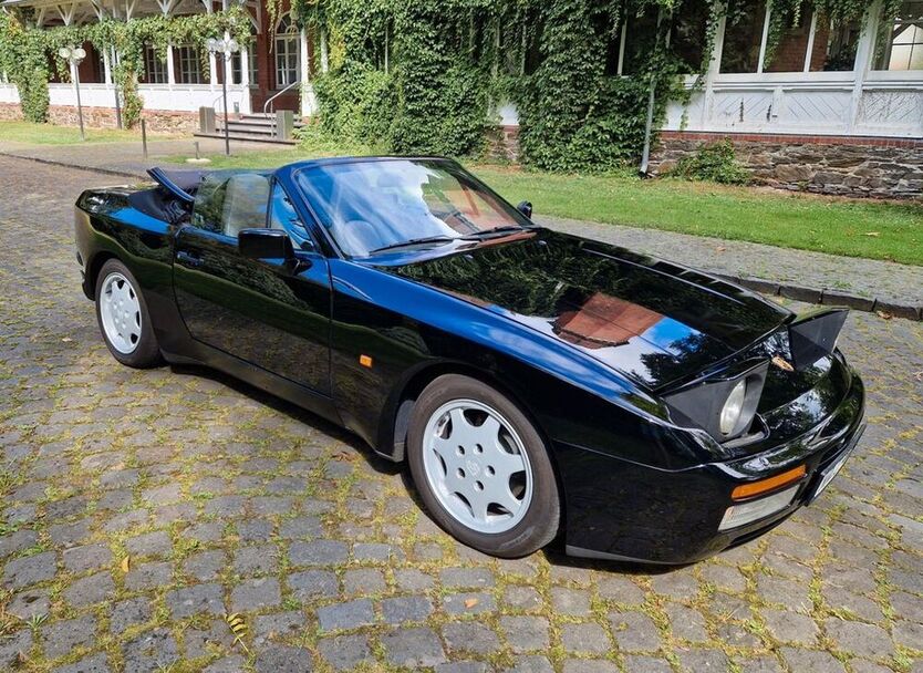 944