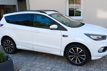 Ford Kuga 98.800 km 16.800 &euro; Röhrnbach 94133