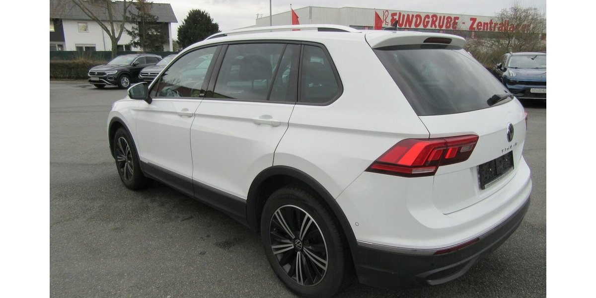 VW Tiguan Active 1.5, NAVI, LED 88.000 km 24.890 € Gernsheim 64579