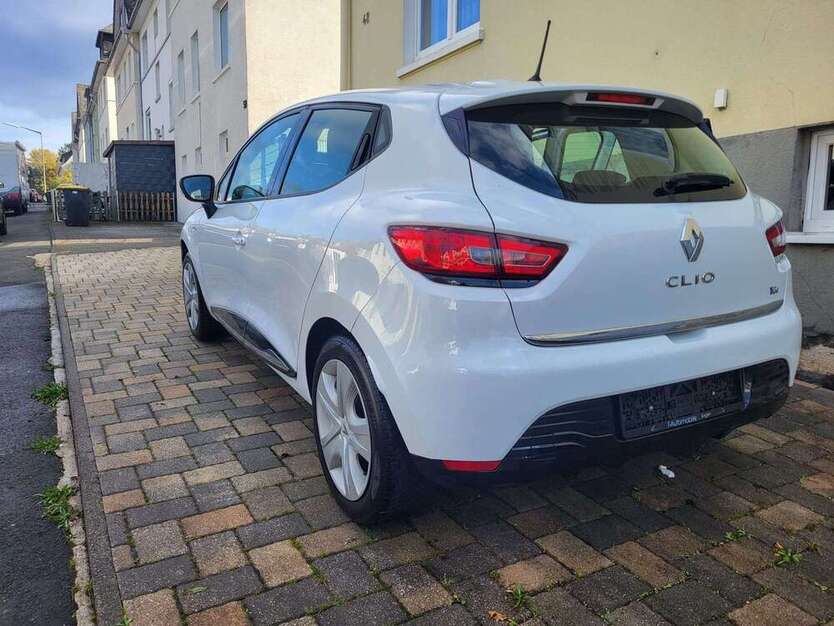 Renault Clio 101.000 km 6.850 € Siegen 57072