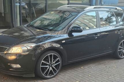 Kia ceed Sportswagon 101.297 km 3.499 &euro; Berlin 13587