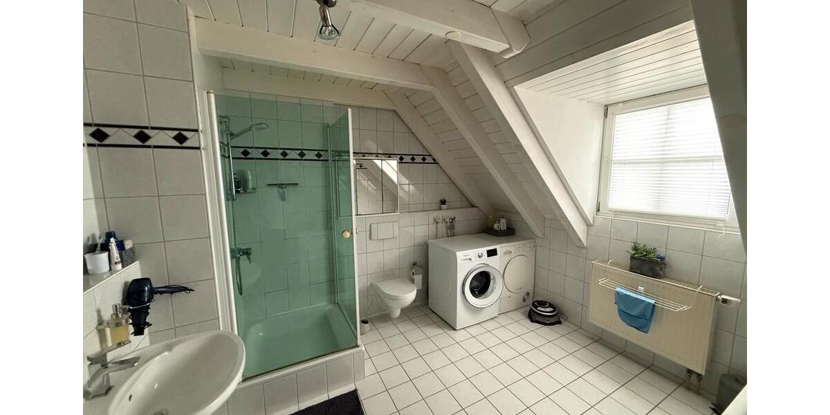 Dachgeschoßwohnung Aresing - 2.5 Zimmer, 103 m&sup2;, 360.000&euro; | Angebot:27087952