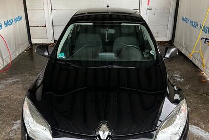 Renault Megane 128.000 km 3.799 &euro; Düsseldorf 40229