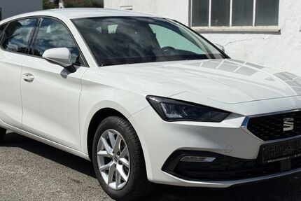Seat Leon 4.454 km 23.988 € Gersthofen 86368