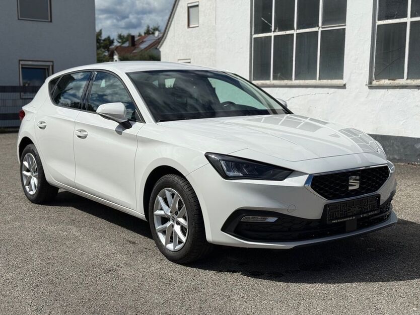 Seat Leon 4.454 km 23.988 € Gersthofen 86368