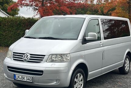 VW T5 Transporter 252.000 km 7.990 &euro; Elz 65604