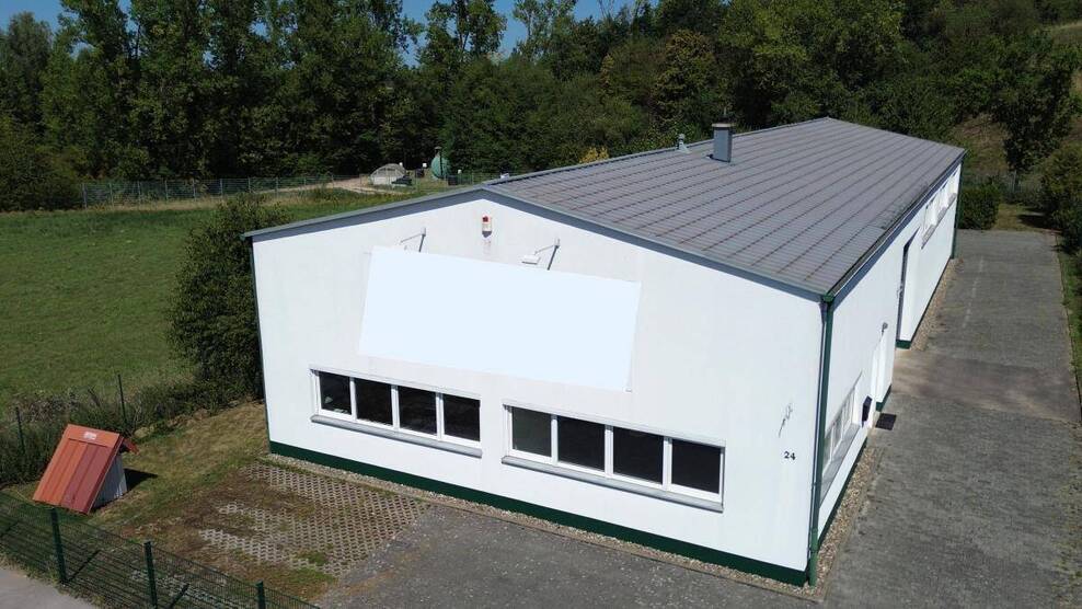 Gewerbehalle mit Büro ideal als Werkstatt- oder Lagerfläche im Nord-Osten von Herzogenaurach zimmer