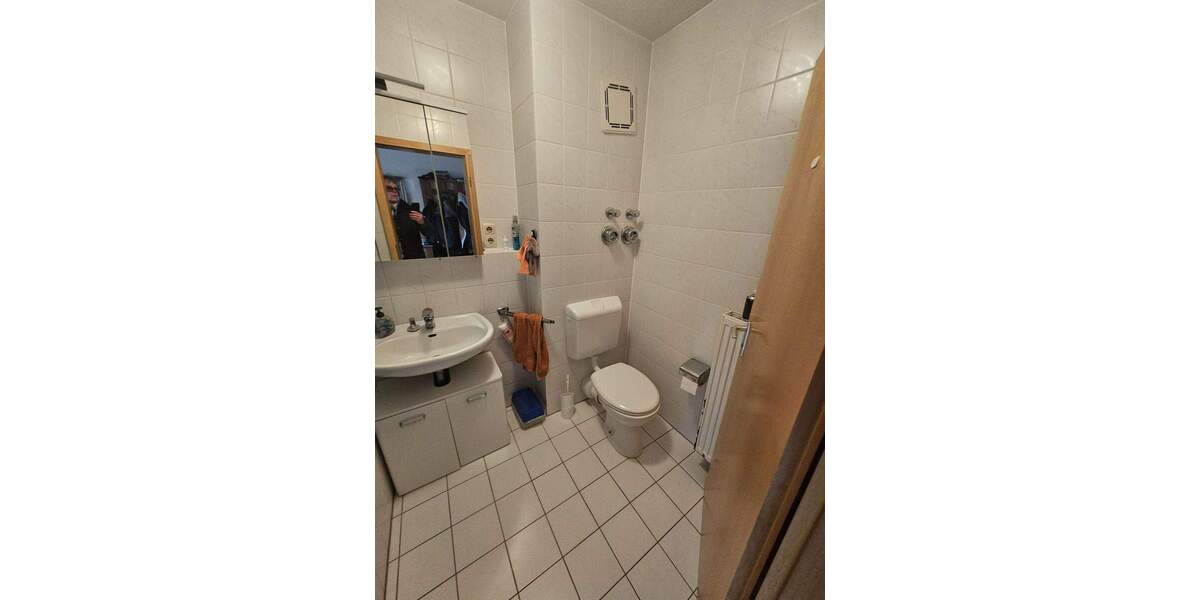 Etagenwohnung Niederwerrn - 3 Zimmer, 70 m&sup2;, 195.000&euro; | Angebot:24778538