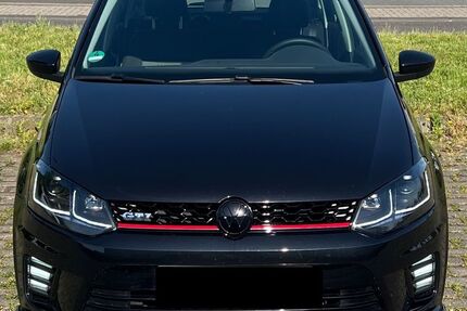 VW Polo 96.000 km 8.299 &euro; Euskirchen 53881