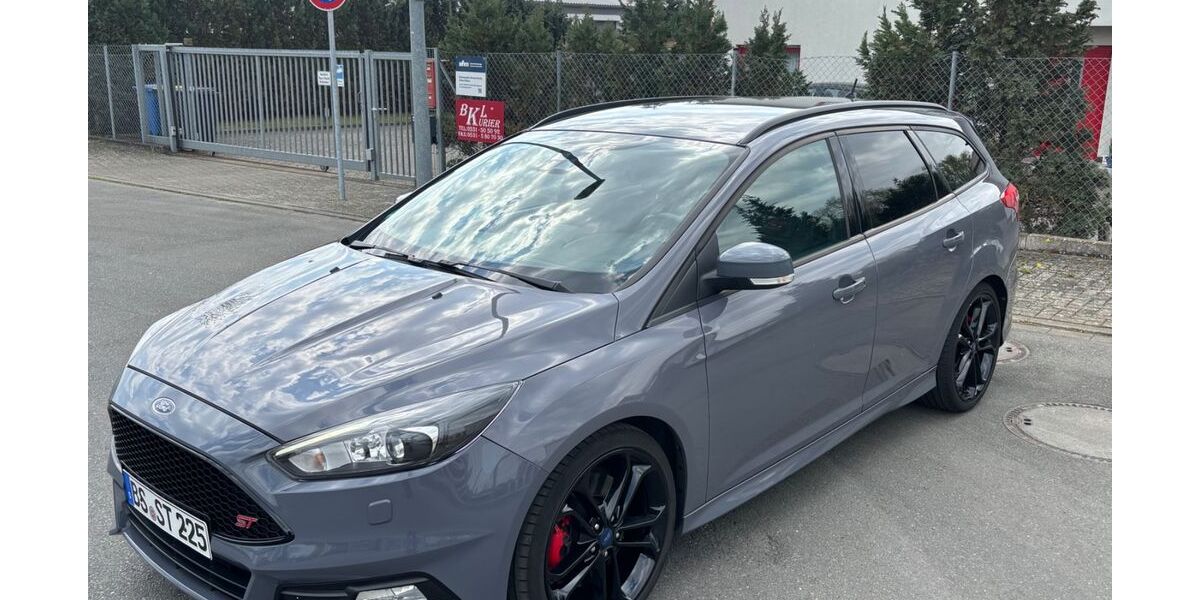 Ford Focus 91.000 km 16.000 &euro; Braunschweig 38120