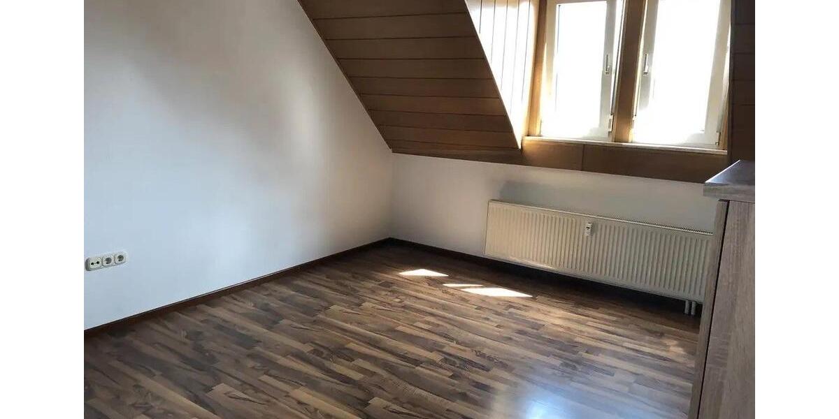 Dachgeschoßwohnung Lahnau - 2 Zimmer, 63 m&sup2;, 630&euro; | Angebot:26408673