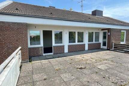 Großes Gebäude mit 2 Einheiten und Parkplätzen als Projekt in der Innenstadt Ratzeburg -Erbpacht zimmer