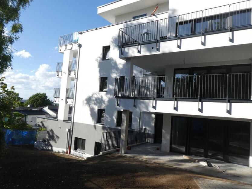 Moderne Wohnung mit Weitblick im Energiesparhaus in ruhiger Lage im Grünen