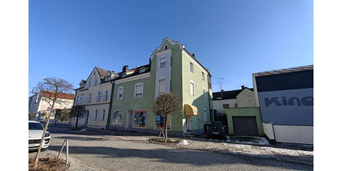 Einfamilienhaus Simbach am Inn - 10 Zimmer, 261 m&sup2;, 299.000&euro; | Angebot:24750751